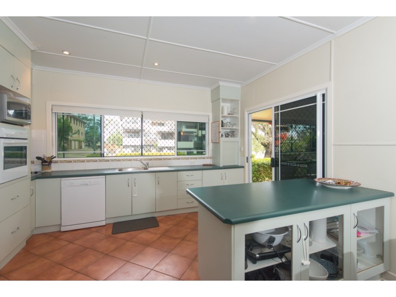 39 Kent Street, West Gladstone QLD 4680