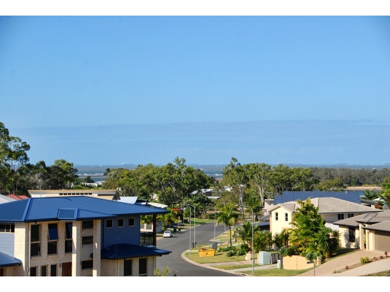 3 Jenny Lind Court, Boyne Island QLD 4680