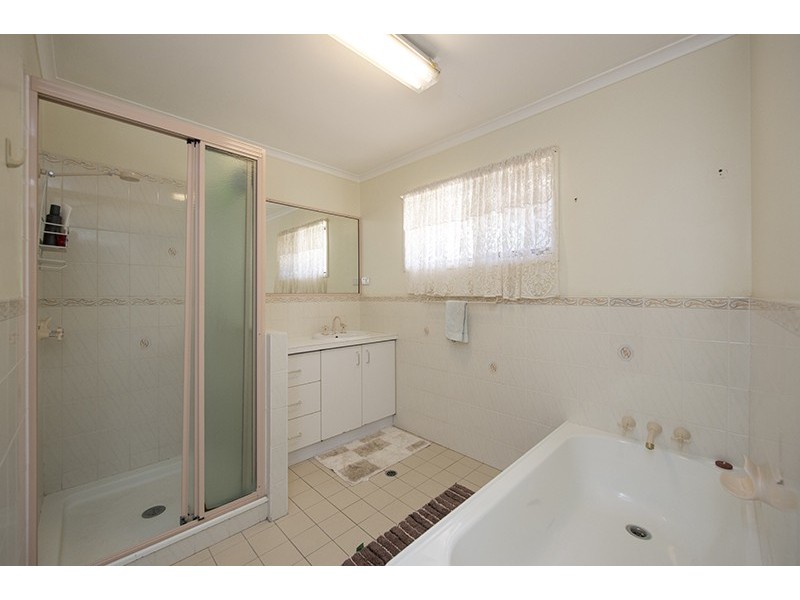 2 Luton Street, Telina QLD 4680