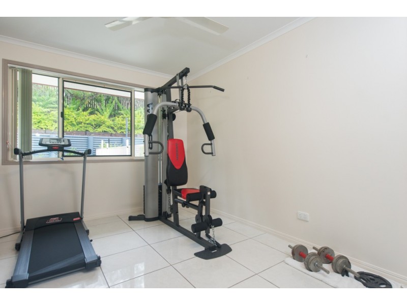 7 Wyara Close, Clinton QLD 4680