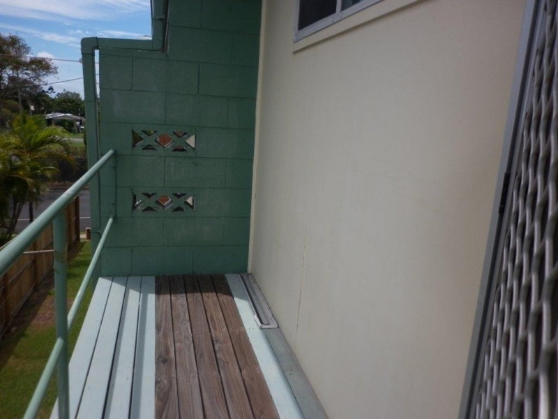 2/131 TOOLOOA ST, South Gladstone QLD 4680