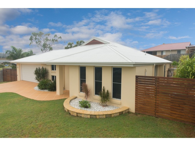 55 Skyline Drive, New Auckland QLD 4680