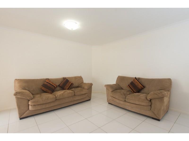 55 Skyline Drive, New Auckland QLD 4680