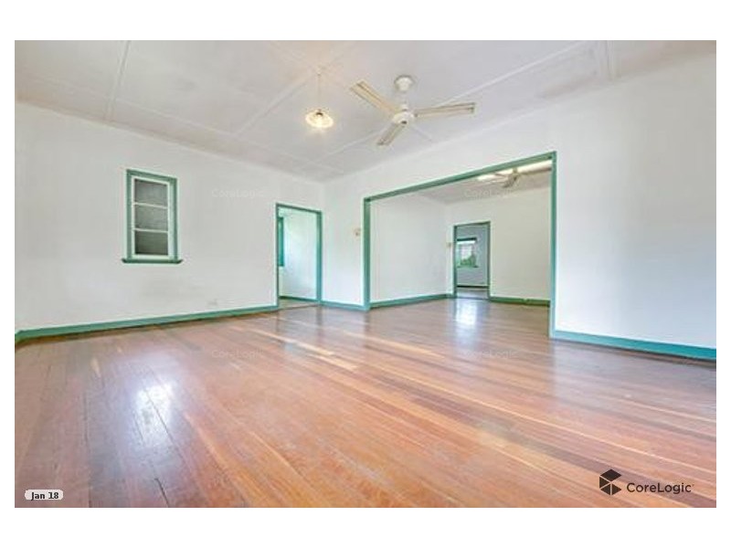 8 Amelia Street, West Gladstone QLD 4680