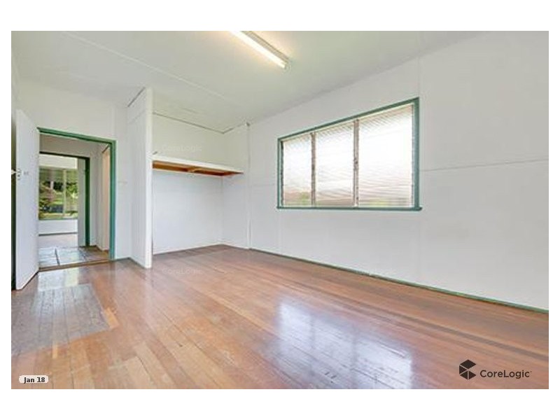 8 Amelia Street, West Gladstone QLD 4680