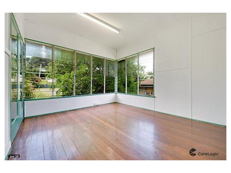 8 Amelia Street, West Gladstone QLD 4680
