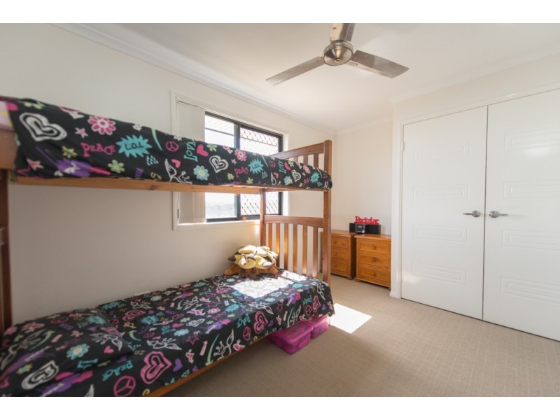 19 Bottlebrush Drive, Kirkwood QLD 4680