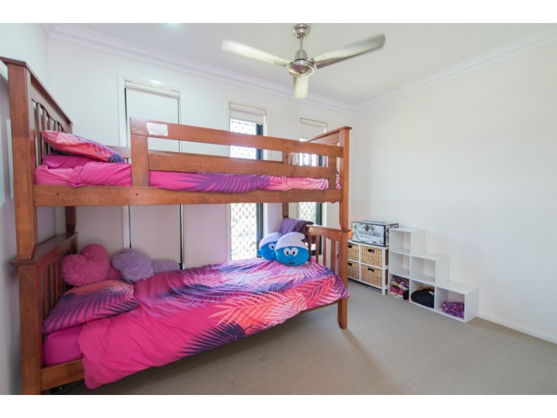 19 Bottlebrush Drive, Kirkwood QLD 4680