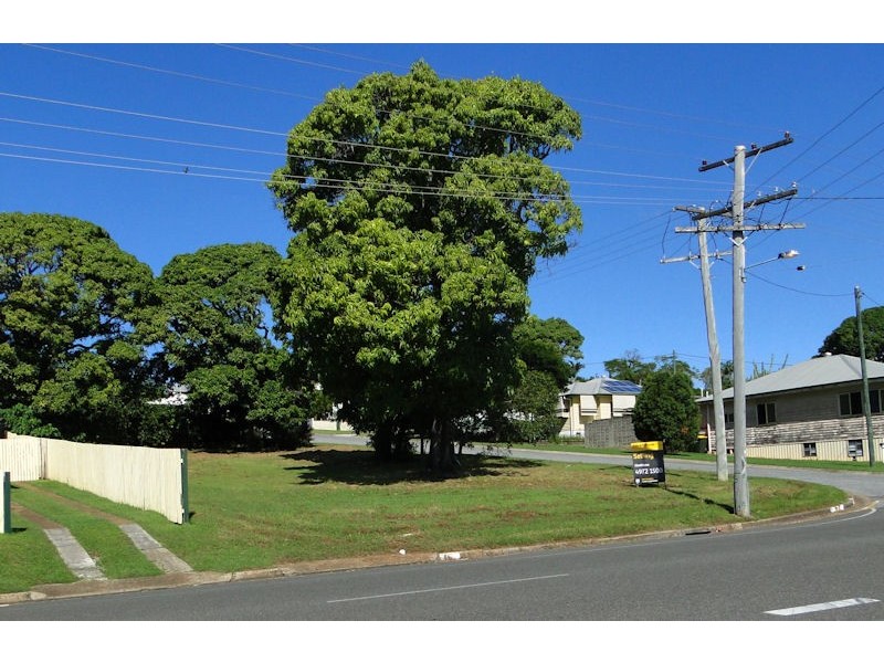 18 Rossella Street, West Gladstone QLD 4680