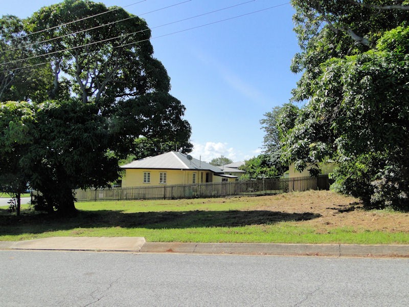 18 Rossella Street, West Gladstone QLD 4680