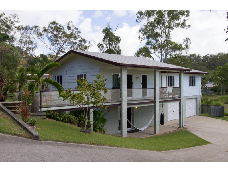 27 Pine Avenue, West Gladstone QLD 4680
