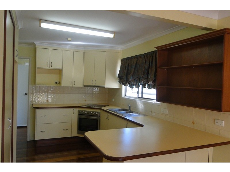 13 Capella Street, Telina QLD 4680