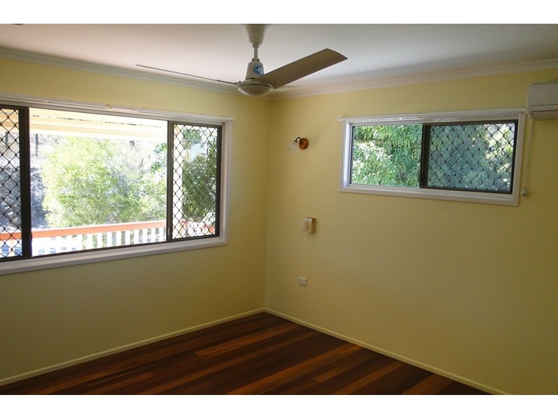 13 Capella Street, Telina QLD 4680