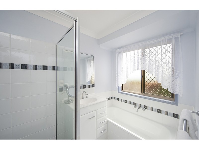 20 Nicholas Street, Glen Eden QLD 4680