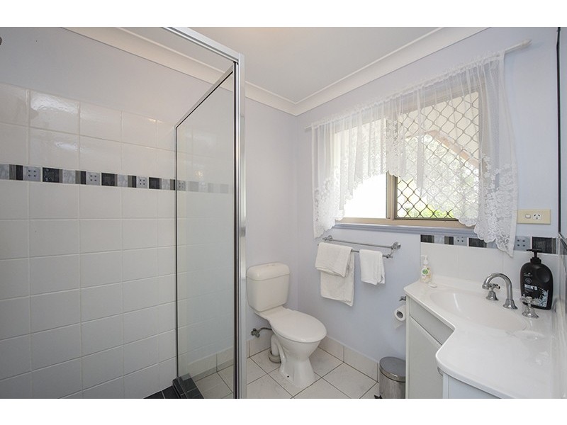 20 Nicholas Street, Glen Eden QLD 4680