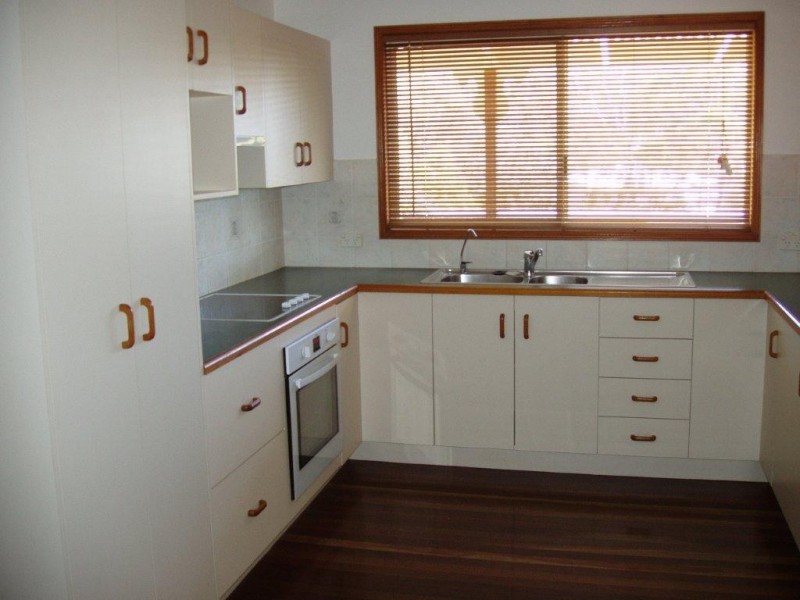 28 FOREST PLACE, South Gladstone QLD 4680