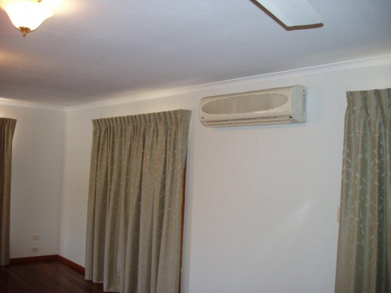 28 FOREST PLACE, South Gladstone QLD 4680