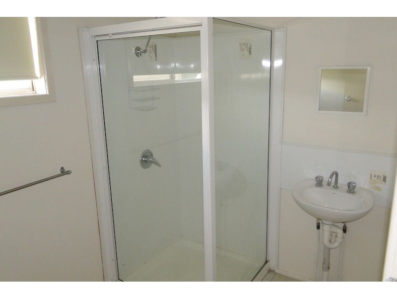 2/131 Toolooa Street, South Gladstone QLD 4680
