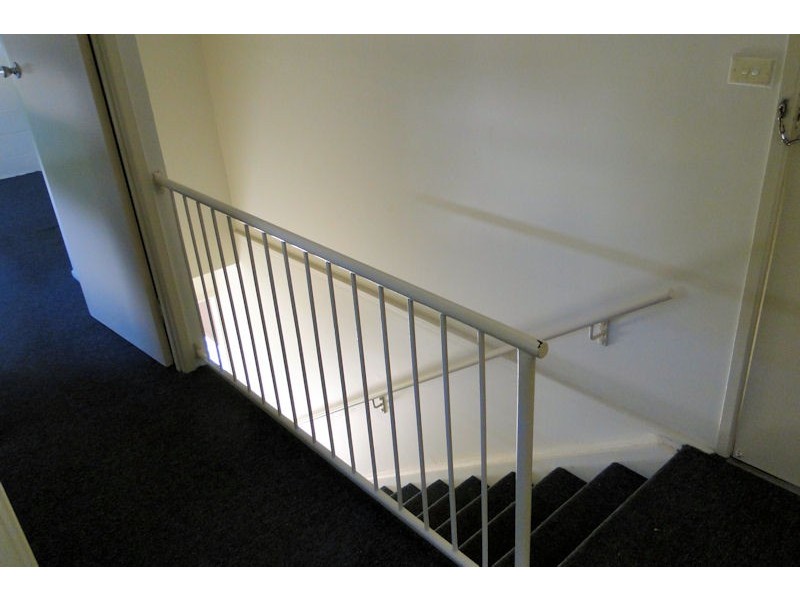 2/131 Toolooa Street, South Gladstone QLD 4680