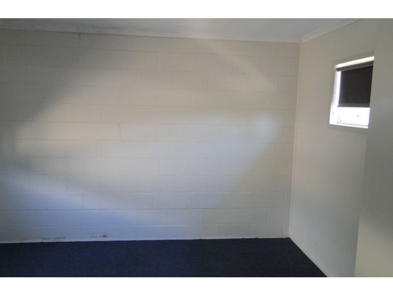 2/131 Toolooa Street, South Gladstone QLD 4680