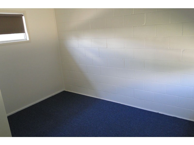 2/131 Toolooa Street, South Gladstone QLD 4680