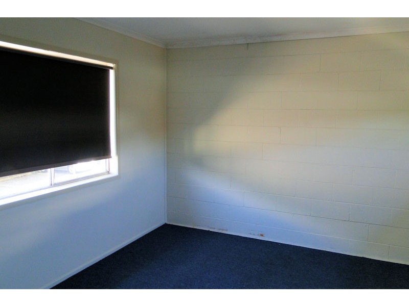 2/131 Toolooa Street, South Gladstone QLD 4680