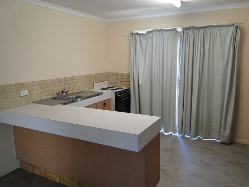 5/94 Off Street, South Gladstone QLD 4680