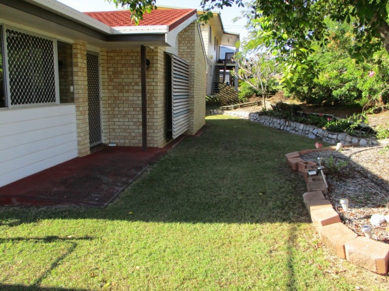 9 ORUNGAL STREET, Clinton QLD 4680