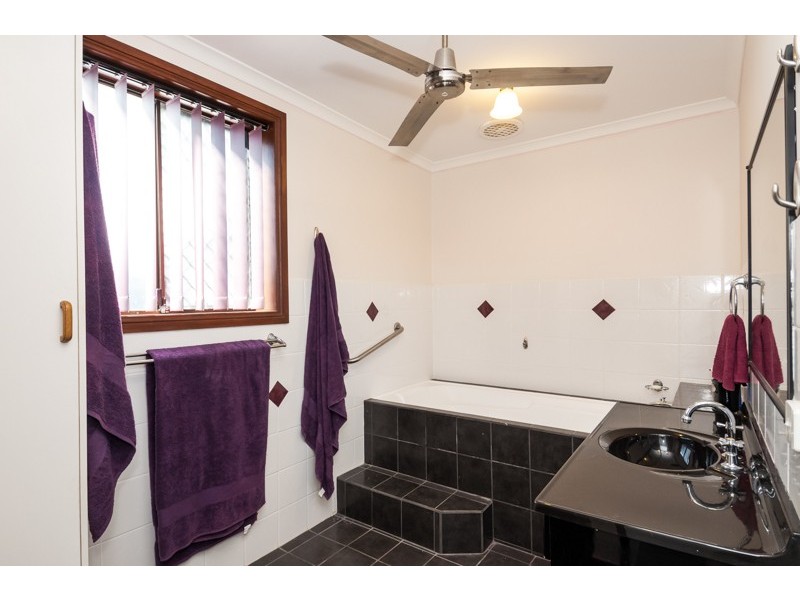 48810 Bruce Highway, Benaraby QLD 4680