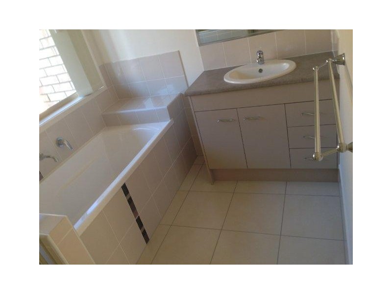 4 FREMONT STREET, Calliope QLD 4680