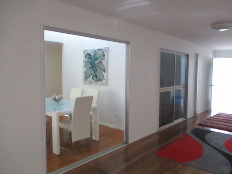 236 GOONDOON ST, South Gladstone QLD 4680
