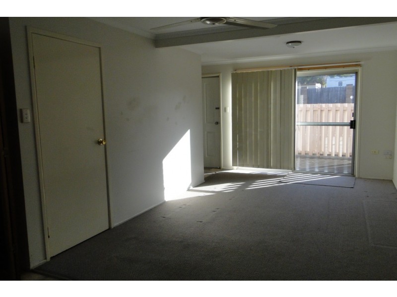 3/7 EDEN STREET, South Gladstone QLD 4680