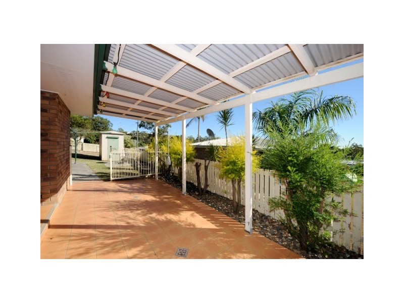 4 KENNETH COURT, New Auckland QLD 4680