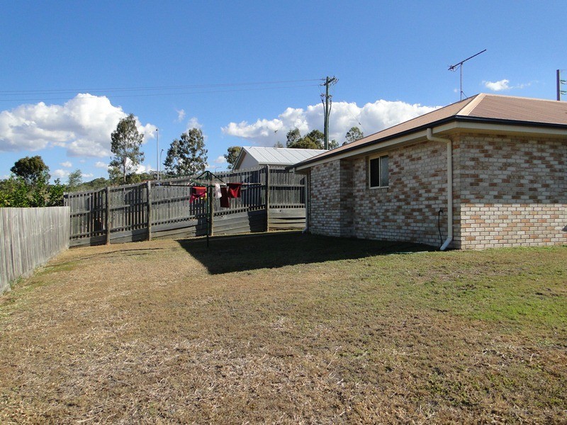 13 Willespie Place, New Auckland QLD 4680