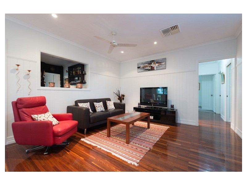 20 Williamson Street, West Gladstone QLD 4680