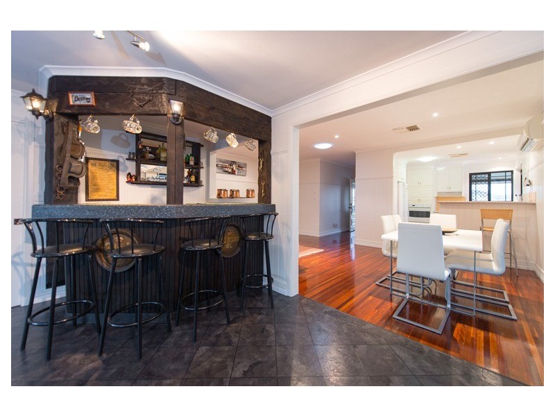 20 Williamson Street, West Gladstone QLD 4680