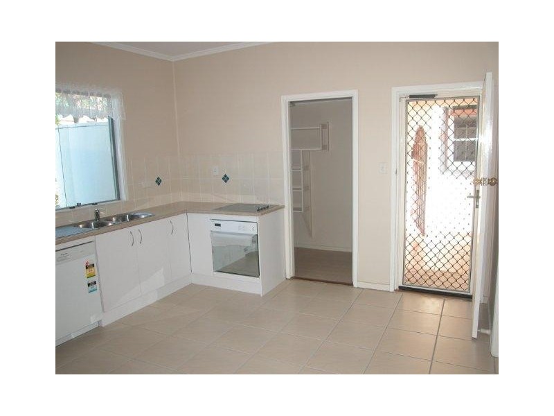 3 YARROON STREET, Gladstone QLD 4680