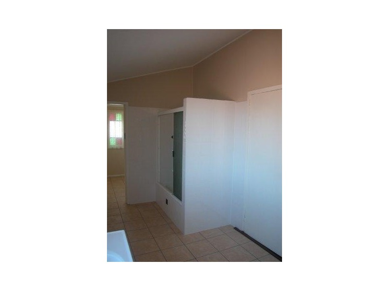3 YARROON STREET, Gladstone QLD 4680