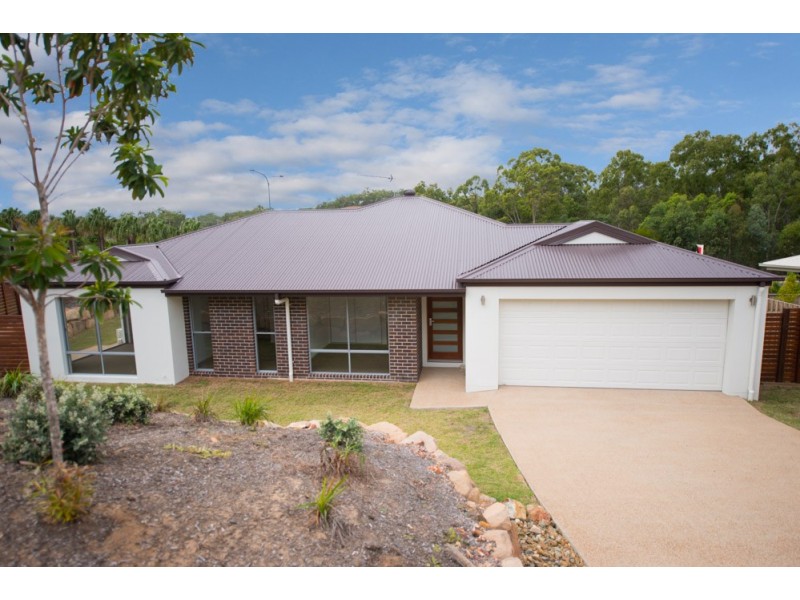 12 Carlsson Place, Kirkwood QLD 4680