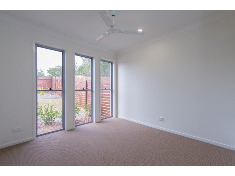 18 Kandel Court, Kirkwood QLD 4680