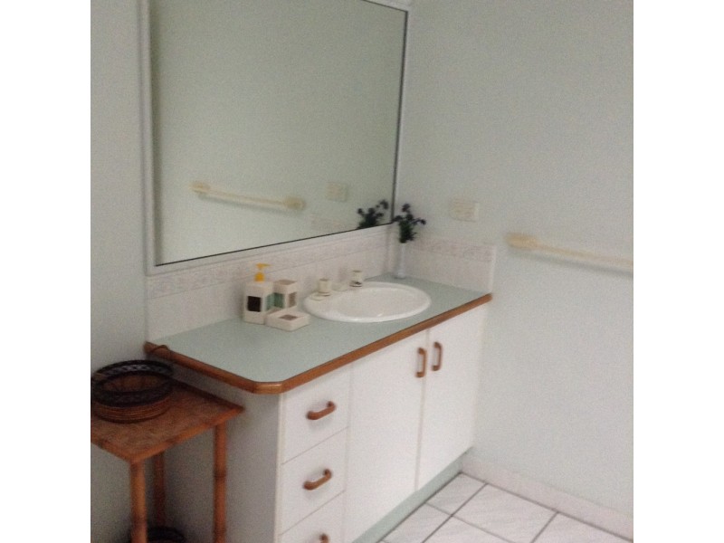 1/17 GLENLYON ST, Gladstone QLD 4680