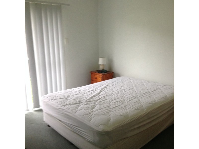 1/17 GLENLYON ST, Gladstone QLD 4680