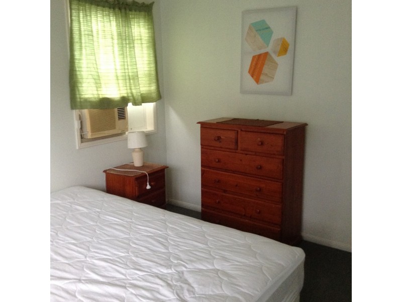 1/17 GLENLYON ST, Gladstone QLD 4680