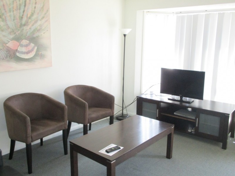 1/17 GLENLYON ST, Gladstone QLD 4680