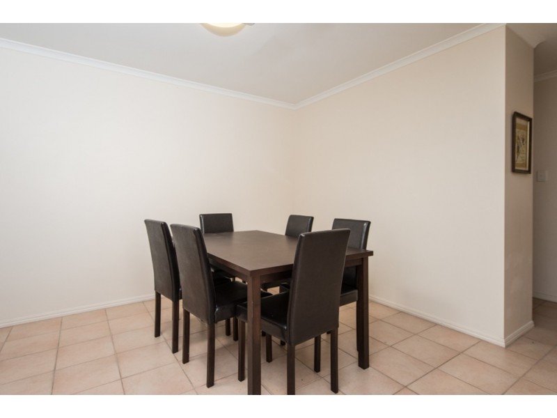 2 / 12 Calman Street, Clinton QLD 4680