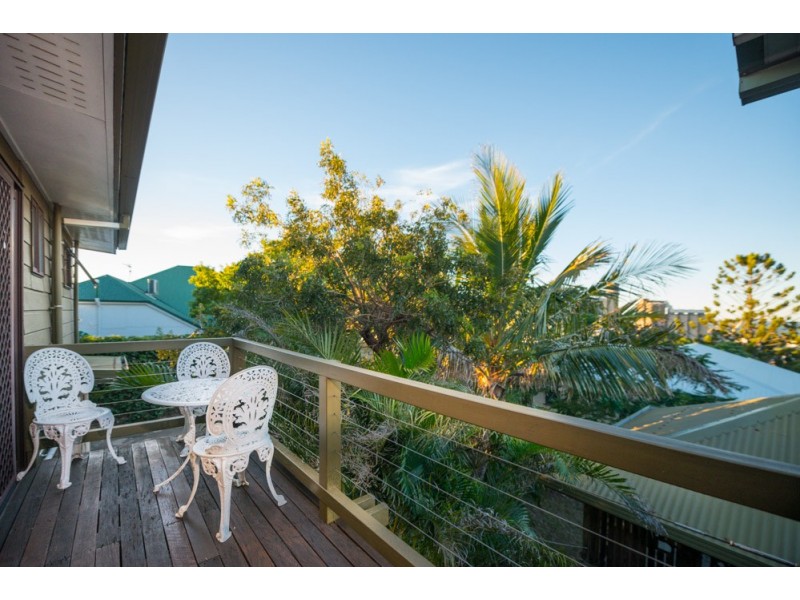 14 AUCKLAND STREET, Gladstone QLD 4680