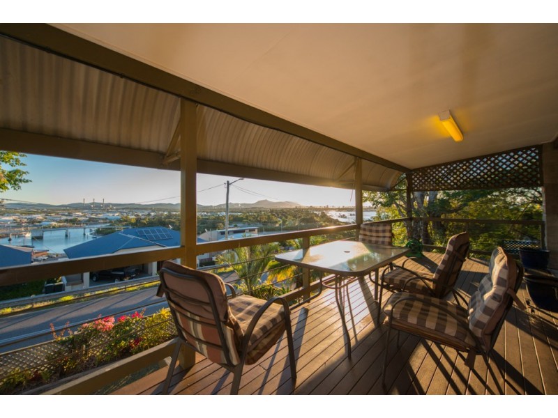14 AUCKLAND STREET, Gladstone QLD 4680