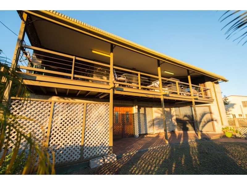 14 AUCKLAND STREET, Gladstone QLD 4680