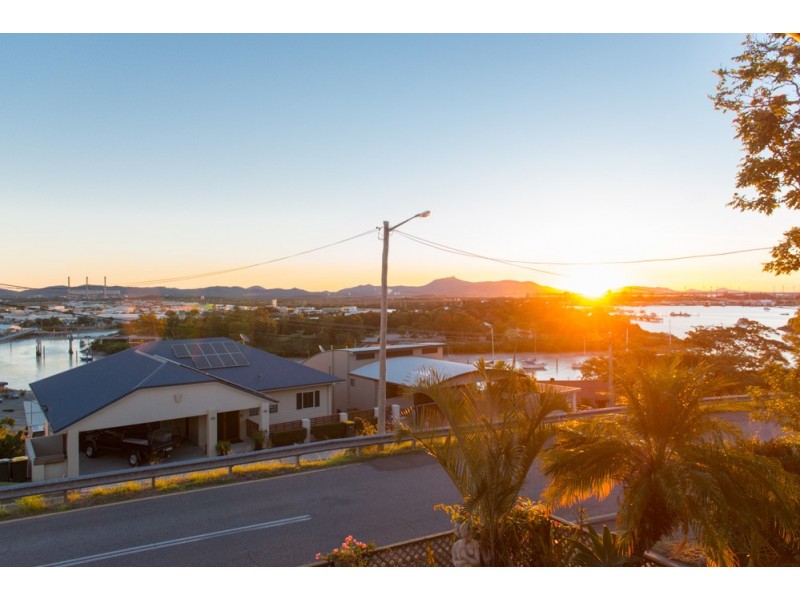 14 AUCKLAND STREET, Gladstone QLD 4680