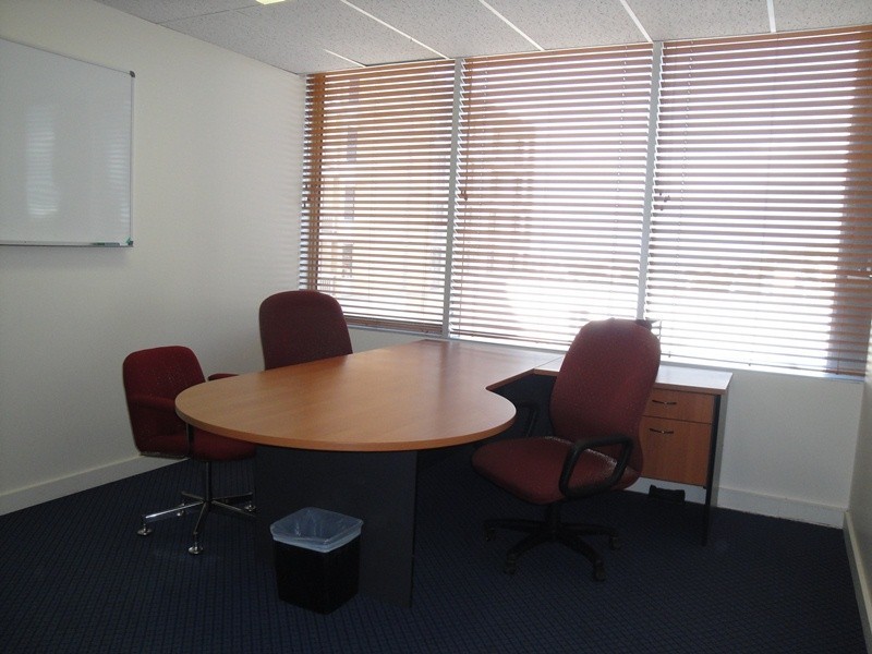Suite 2 / 100 Goondoon Street, Gladstone QLD 4680